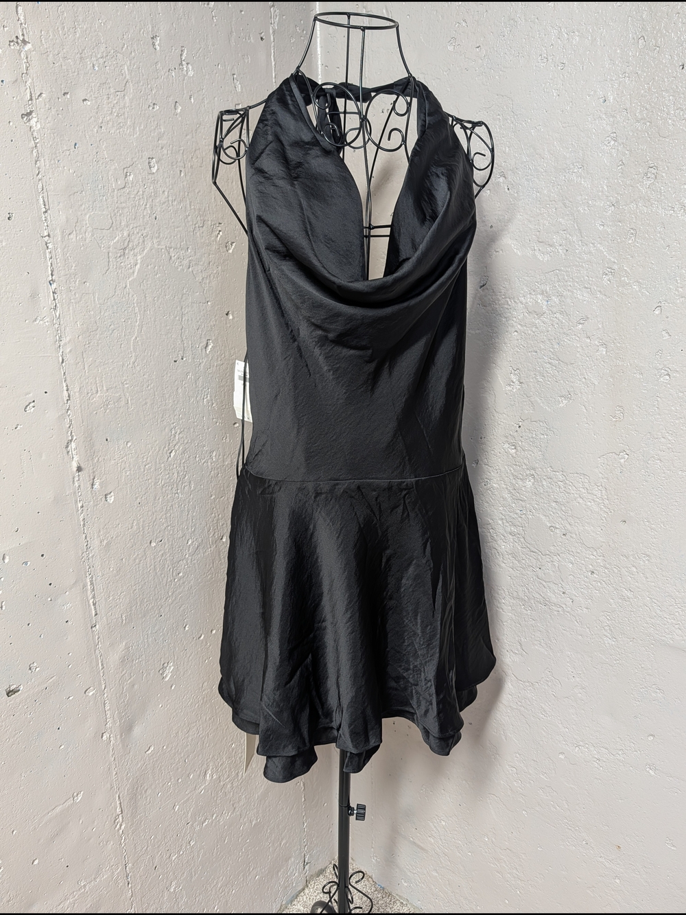 Abercrombie & Fitch Black Satin Cowl Halter Backless Mini Dress - Picture 2 of 7